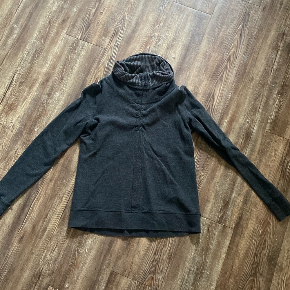 Lululemon sweater